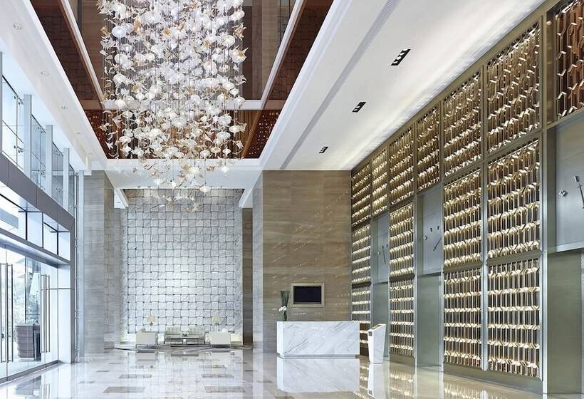 ホテル Langham Place Guangzhou   Walking Distance To Canton Fair & Overseas Buyers Registration Service