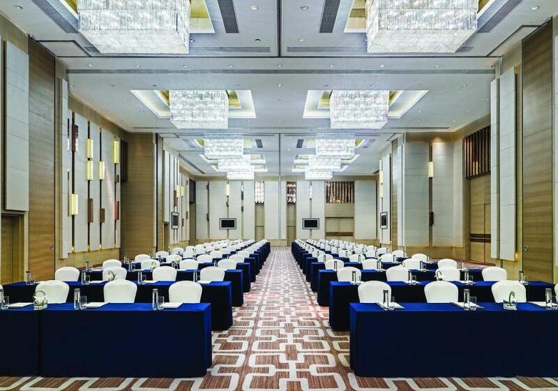 酒店 Langham Place Guangzhou   Walking Distance To Canton Fair & Overseas Buyers Registration Service