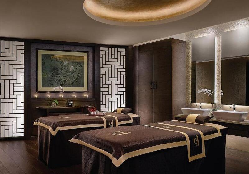 ホテル Langham Place Guangzhou   Walking Distance To Canton Fair & Overseas Buyers Registration Service