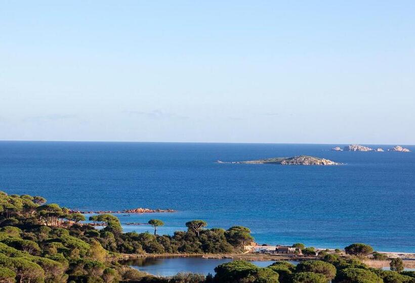 هتل Les Bergeries De Palombaggia