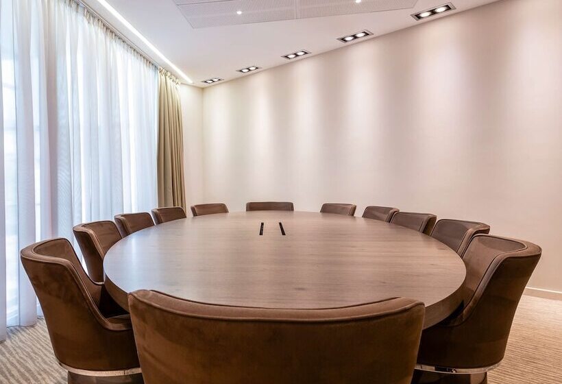 هتل Mercure Clermont Ferrand Centre Jaude