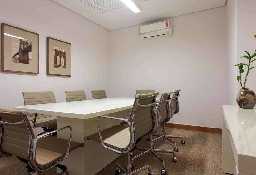 ホテル Mercure Salvador Boulevard