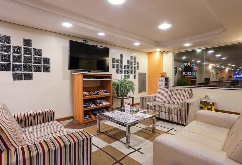 בית מלון כפרי Metropolitan Canoas