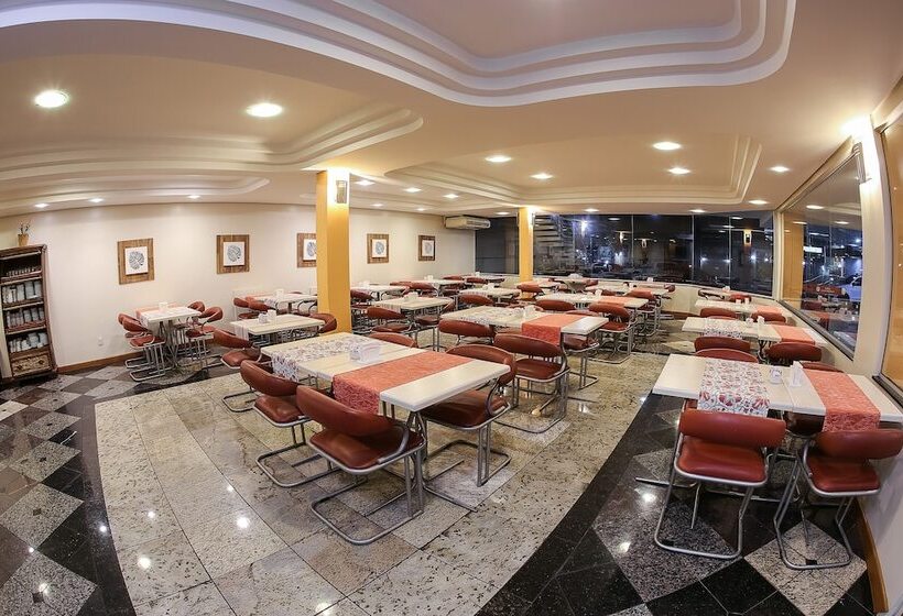 בית מלון כפרי Metropolitan Canoas