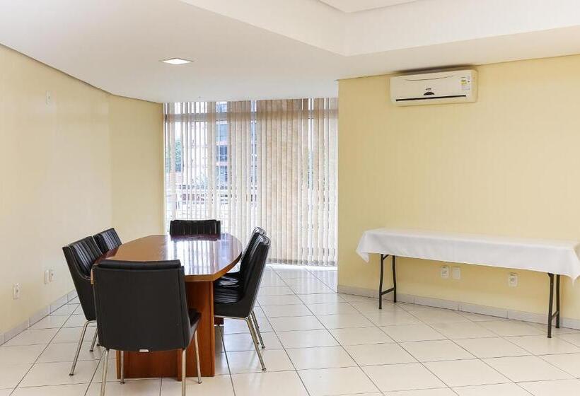 בית מלון כפרי Metropolitan Canoas