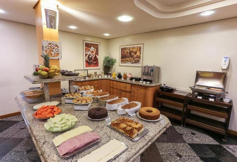 בית מלון כפרי Metropolitan Canoas