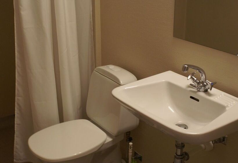 Nordfjord Hotell   Bryggen