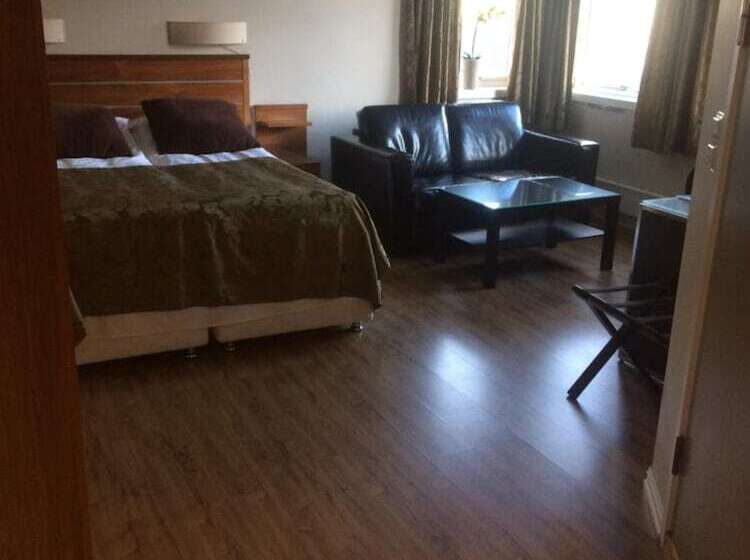 Nordfjord Hotell   Bryggen