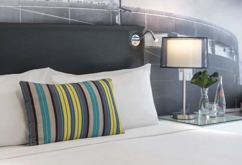 호텔 Oaks Melbourne On William Suites