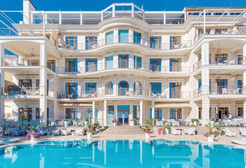 هتل Panorama De Luxe