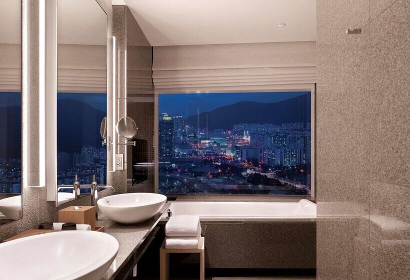 هتل Park Hyatt Busan
