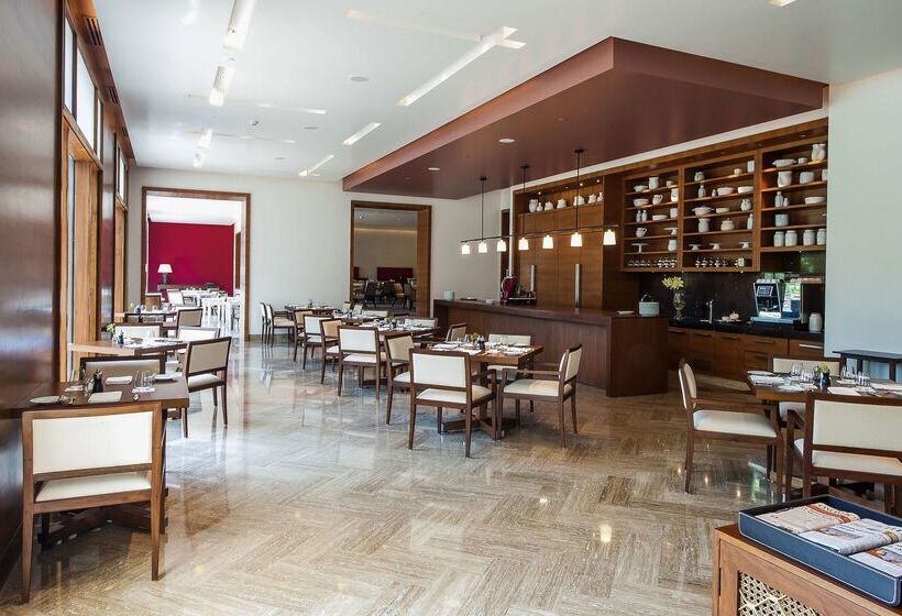 Отель Park Hyatt Chennai