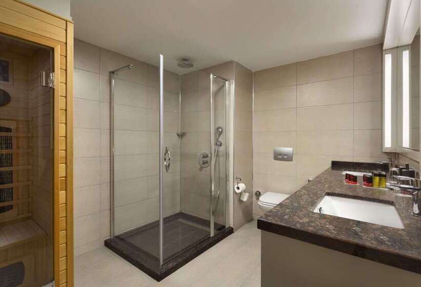 Hotel Ramada Plaza By Wyndham Izmir