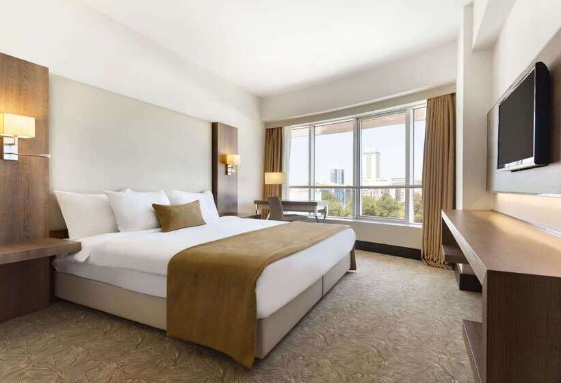 Hotel Ramada Plaza By Wyndham Izmir