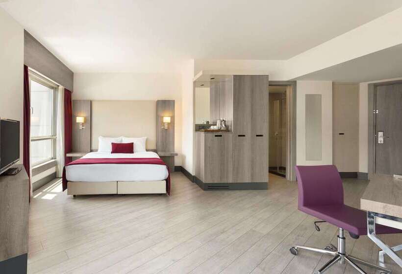 Hotel Ramada Plaza By Wyndham Izmir