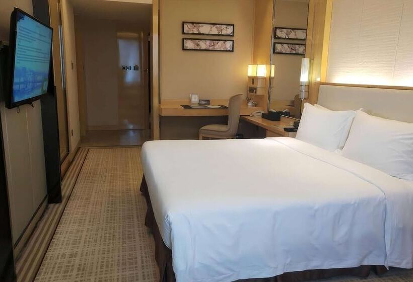 בית מלון כפרי Ramada Plaza Qiandeng Kunshan