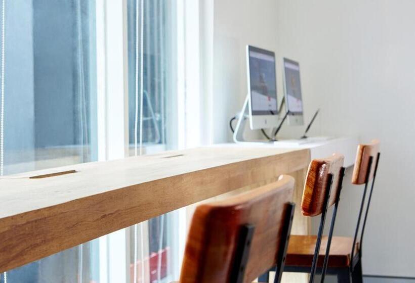 ホテル Red Planet Cebu