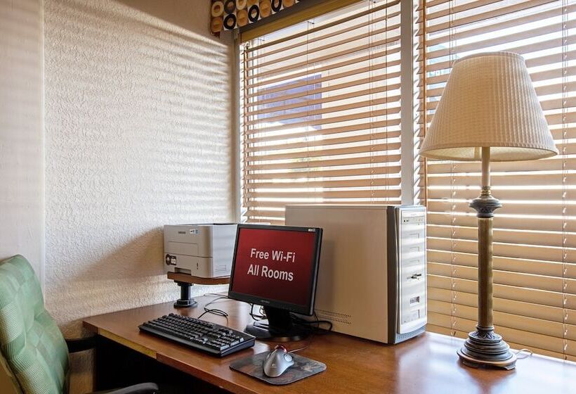 ホテル Red Roof Inn And Suites Battle Creek