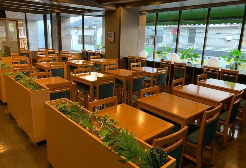 فندق Route Inn Toyama Ekimae