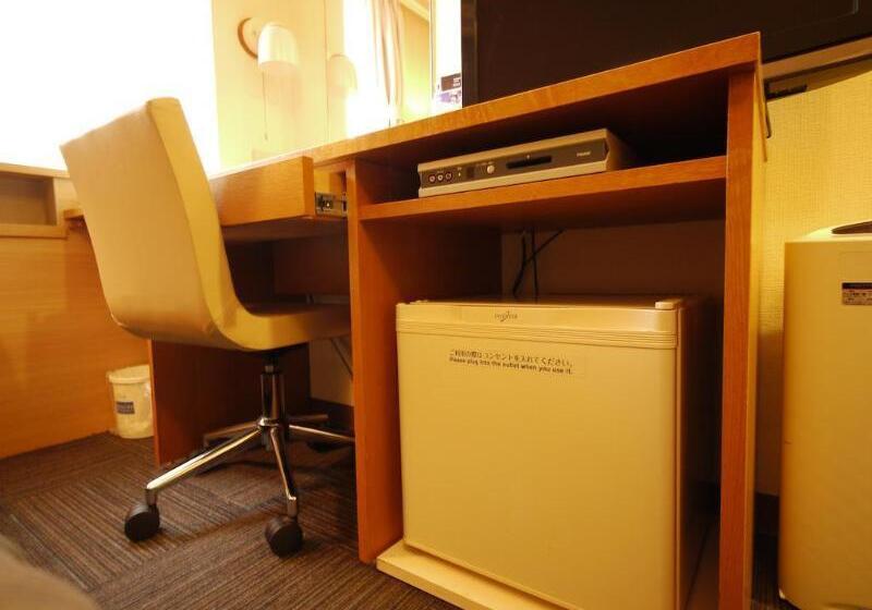 فندق Route Inn Toyama Ekimae