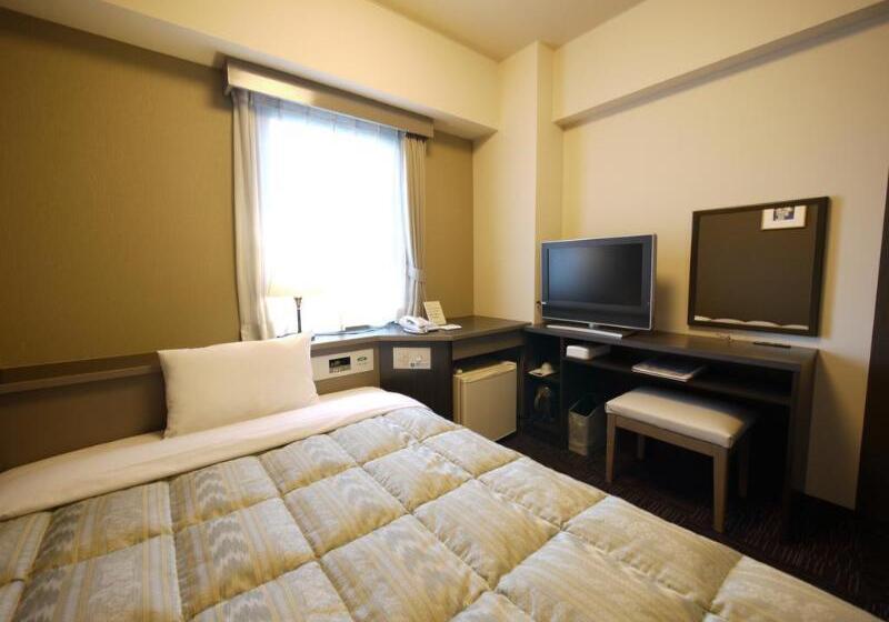 فندق Route Inn Toyama Ekimae