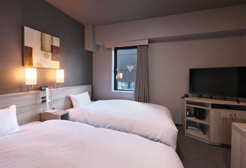 فندق Route Inn Toyama Ekimae