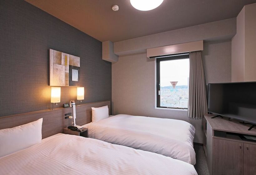 فندق Route Inn Toyama Ekimae