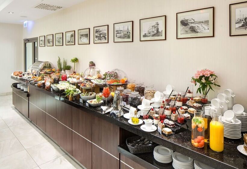 Różany Gaj   Destigo Hotels