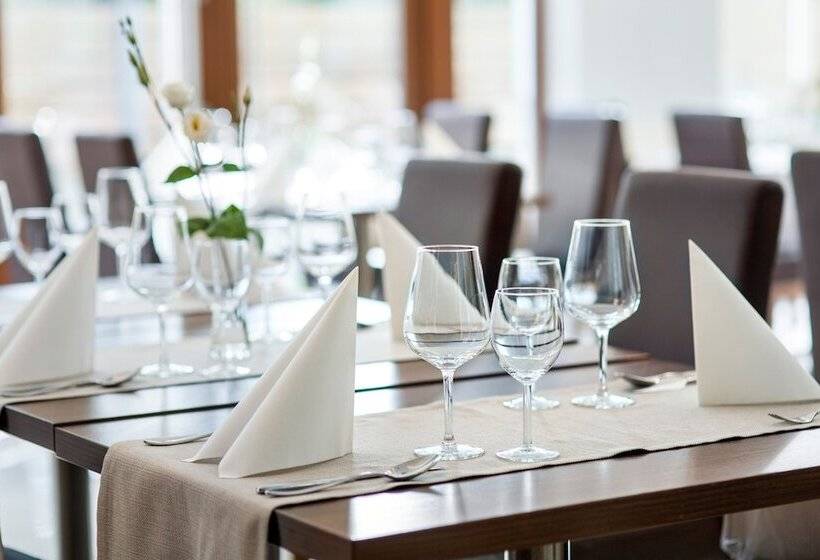 Różany Gaj   Destigo Hotels