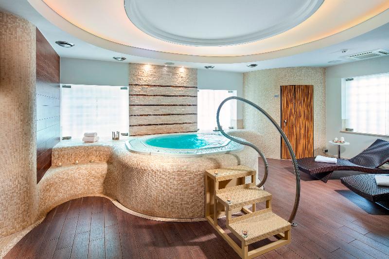 Różany Gaj   Destigo Hotels