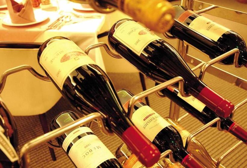 בית מלון כפרי Ryukyu Sun Royal