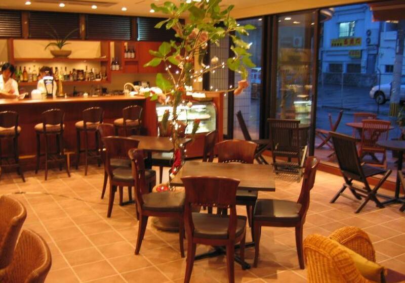 בית מלון כפרי Ryukyu Sun Royal