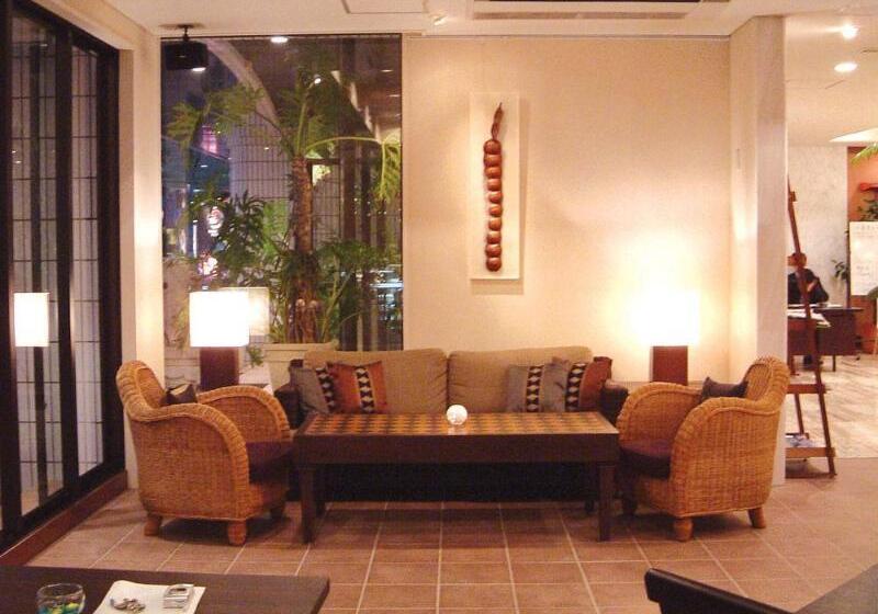 בית מלון כפרי Ryukyu Sun Royal