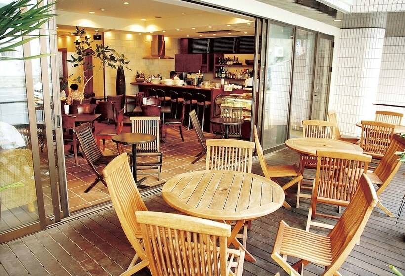 בית מלון כפרי Ryukyu Sun Royal