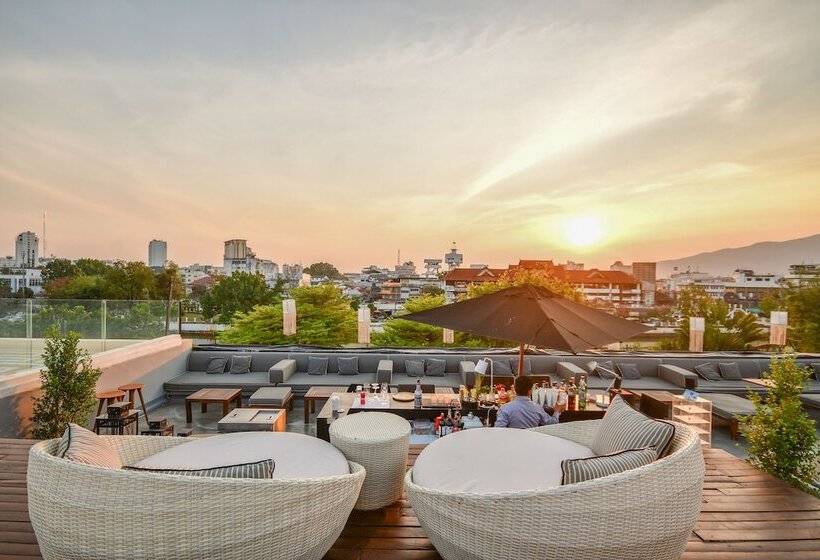 Отель Sala Lanna Chiang Mai