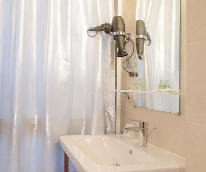 Отель Sixteen Paris Montrouge