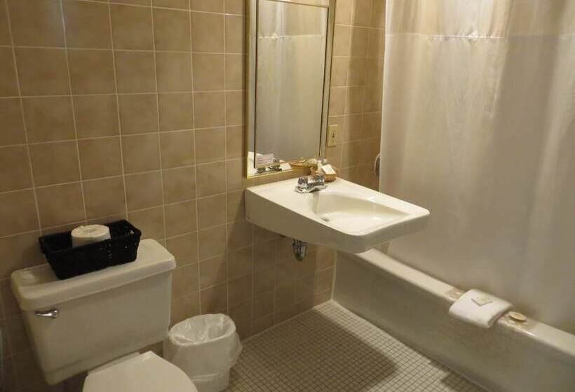 호텔 St Andrews Inn & Suites