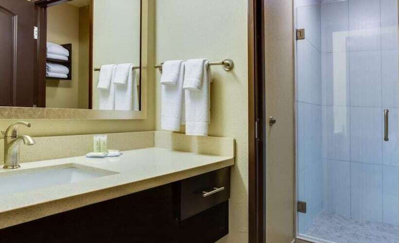 فندق Staybridge Suites Atlanta Airport