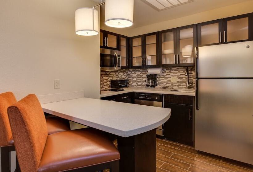 فندق Staybridge Suites Atlanta Airport