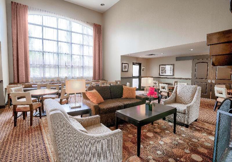 호텔 Staybridge Suites West Edmonton, An Ihg