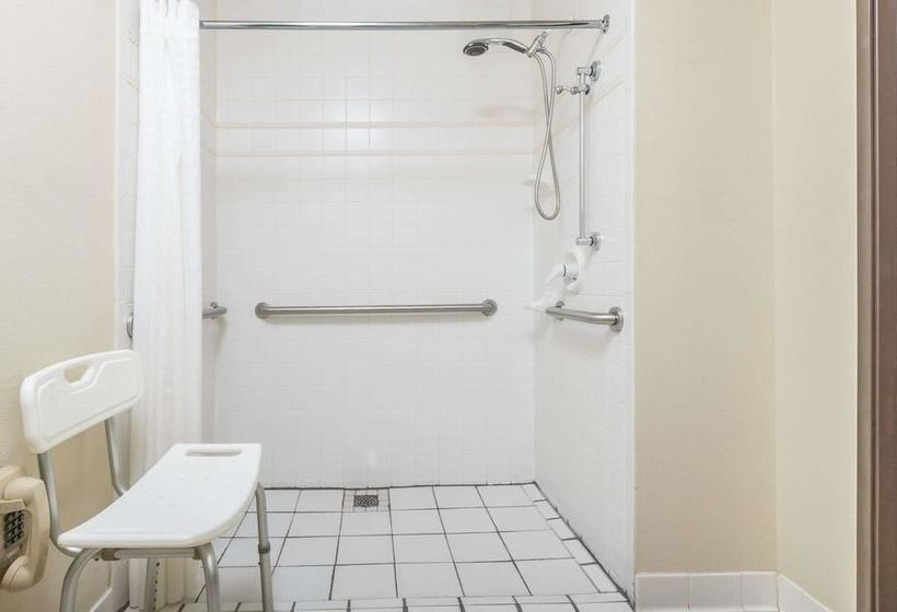 בית מלון כפרי Super 8 By Wyndham Louisa