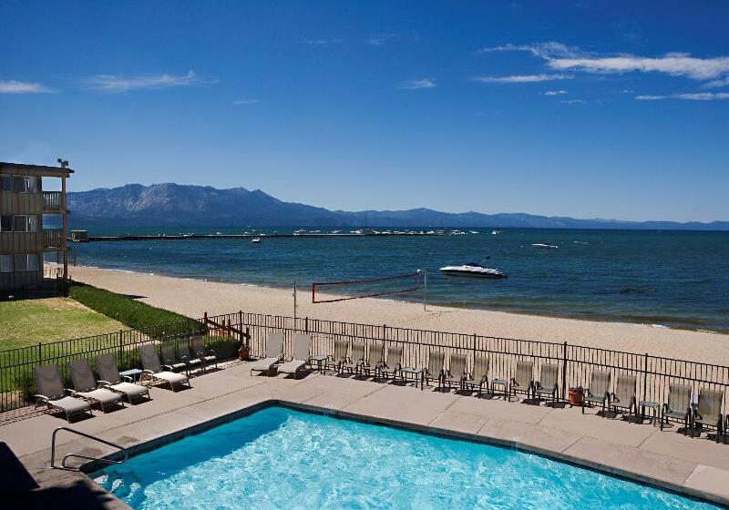 בית מלון כפרי Tahoe Lakeshore Lodge & Spa