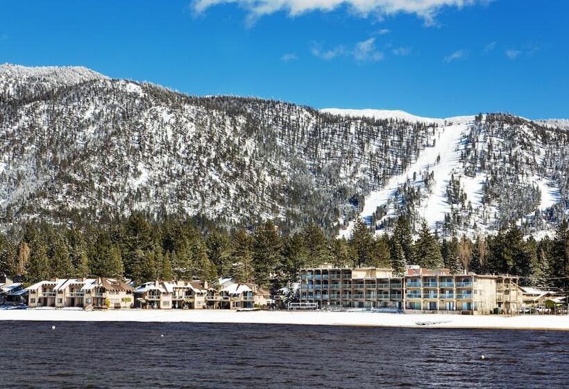 בית מלון כפרי Tahoe Lakeshore Lodge & Spa