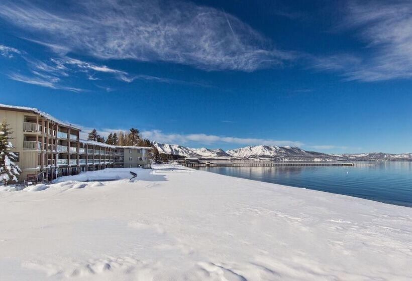 בית מלון כפרי Tahoe Lakeshore Lodge & Spa