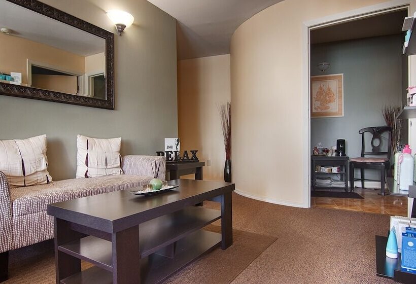 בית מלון כפרי Tahoe Lakeshore Lodge & Spa