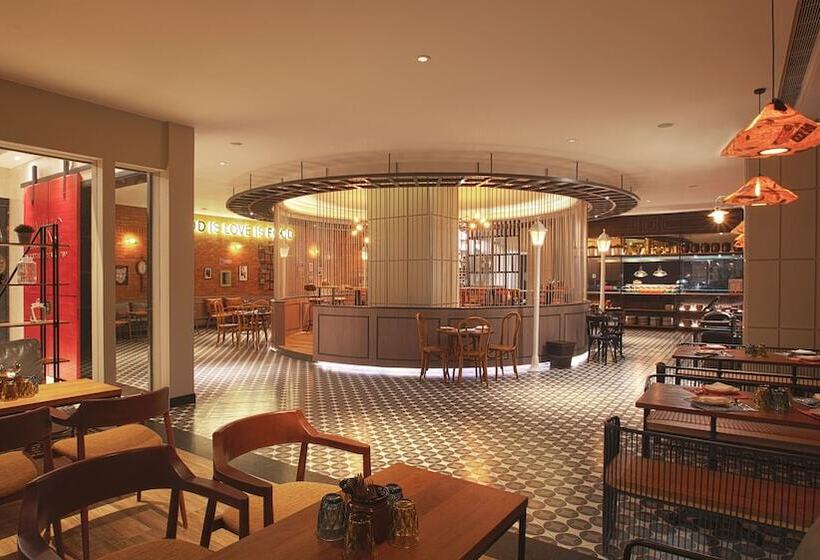 ホテル The Westin Chennai Velachery