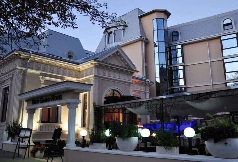 Отель Vigo Grand