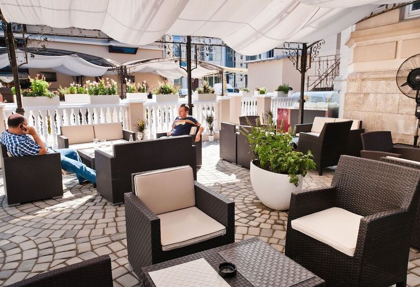 Отель Vigo Grand