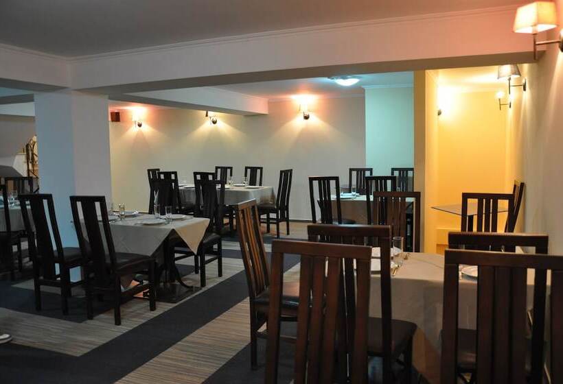 Отель Vigo Grand