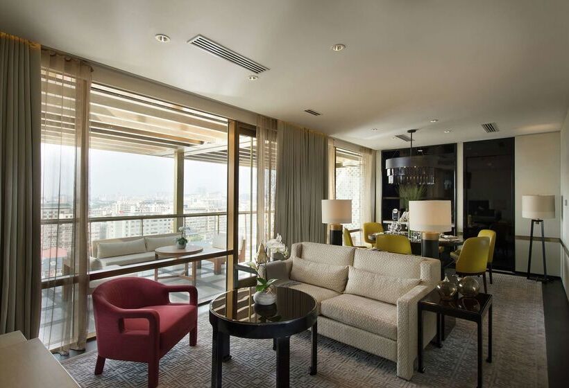 Отель Waldorf Astoria Beijing